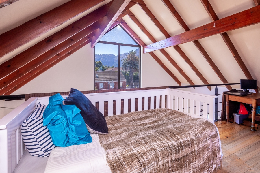 To Let 3 Bedroom Property for Rent in Kenilworth Western Cape